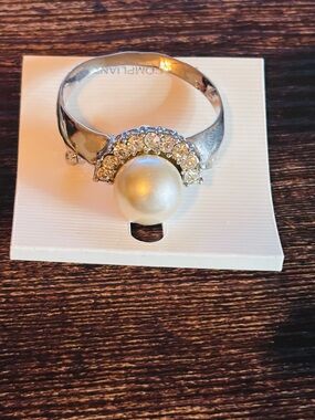 Silver‎ Tone Pearl Ring Brooch with Crystal Rhinestone Halo